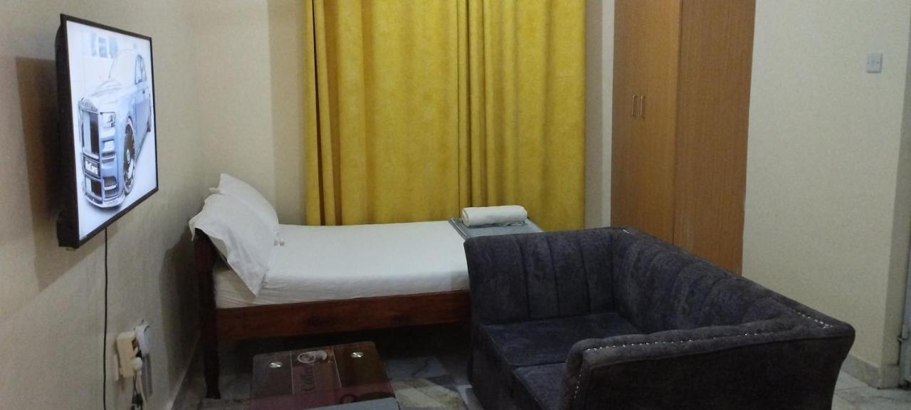 Divine Studio Bed and Breakfast Mombasa Eksteriør billede